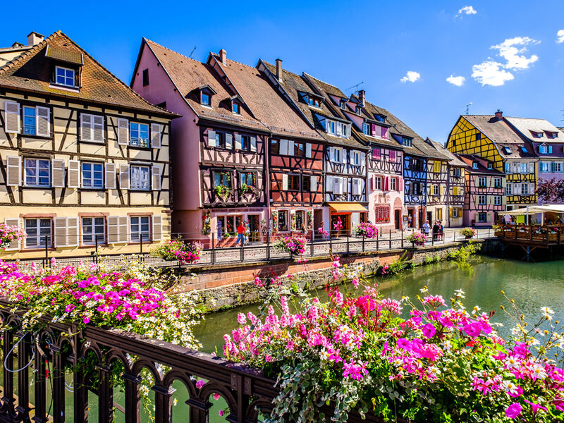 İzmir`den Direkt Hareket Görkemli Rüya Üçgeni Almanya - Fransa - İsviçre 4 Gece - SunExpress ile 18 Mart Hareket (Ramazan Bayramı Özel) AT1251