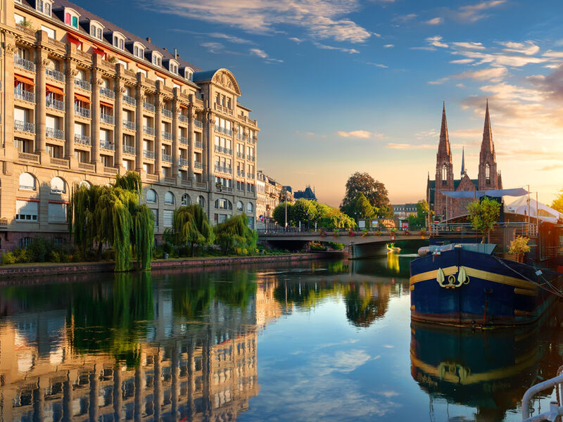 İzmir`den Direkt Hareket Görkemli Rüya Üçgeni Almanya - Fransa - İsviçre 3 Gece - SunExpress ile 16 Mayıs (19 Mayıs Özel) AT1291