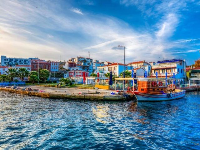 Bozcaada Assos Ayvalık Cunda Turu /  Bağbozumu Festivali