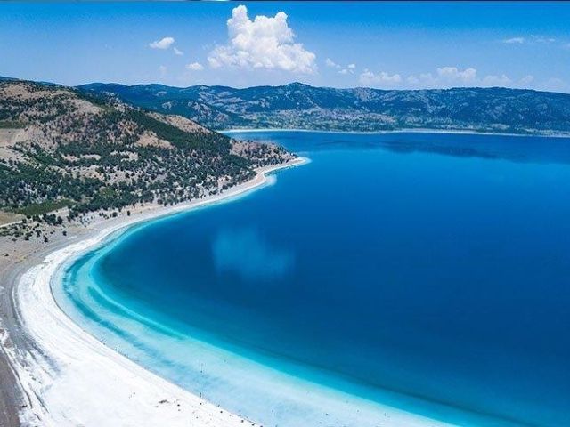 Isparta Gül Hasadı Salda Gölü Pamukkale Turu / 1 Gece Konaklamalı / İstanbul Çıkışlı